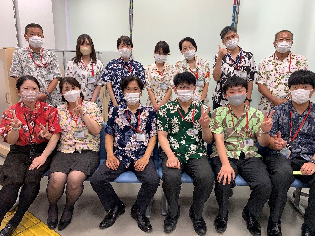 「アロハビズ」の日は社員がアロハを着用して勤務！ 