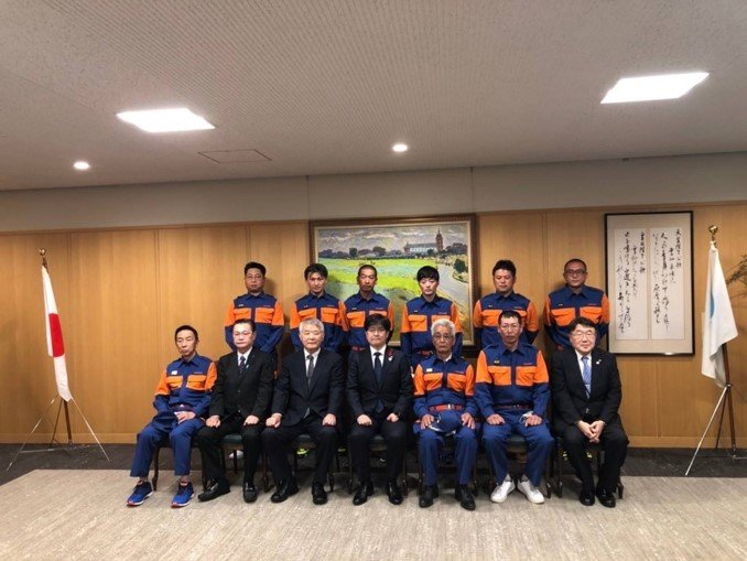 表敬訪問のお写真