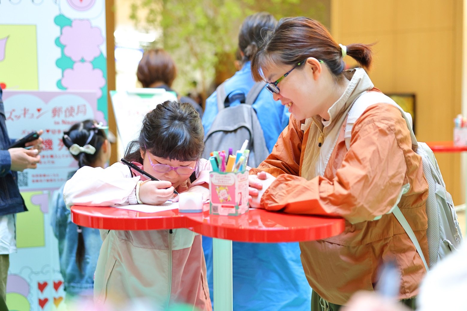 もともと手紙を書くのが好きだったという親子のお客さま