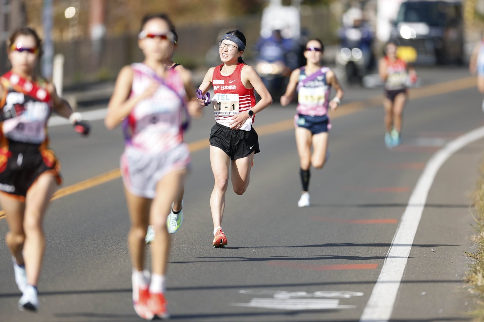 初出場のクイーンズ駅伝で懸命に走る谷本選手（中央） ©フォート・キシモト